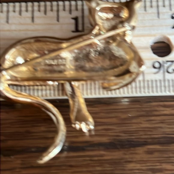 1970s Leopard 22K Triple Plated Gold Brooches 2 - Picture 6 of 6